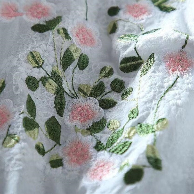Women's Embroidery Flowers V-neck Half Sleeve Lace Thin Top Blouse (2 Colors)