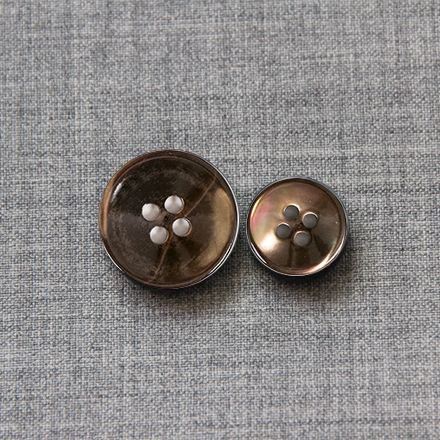 Mother of Pearl Button  - MOTBUT0013