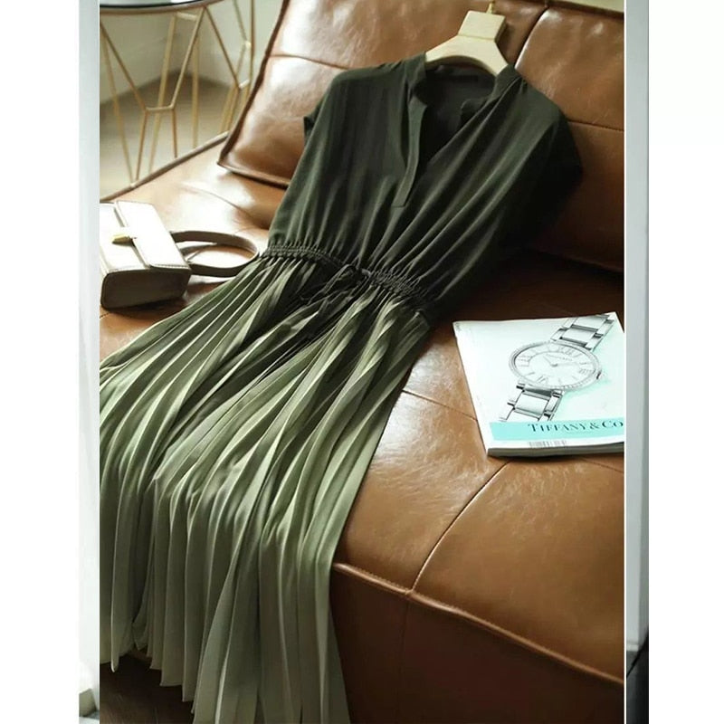 Women's Solid Gradient V Neck Sleeveless Mid-Calf Pullover Chic Dress (2 Colors)