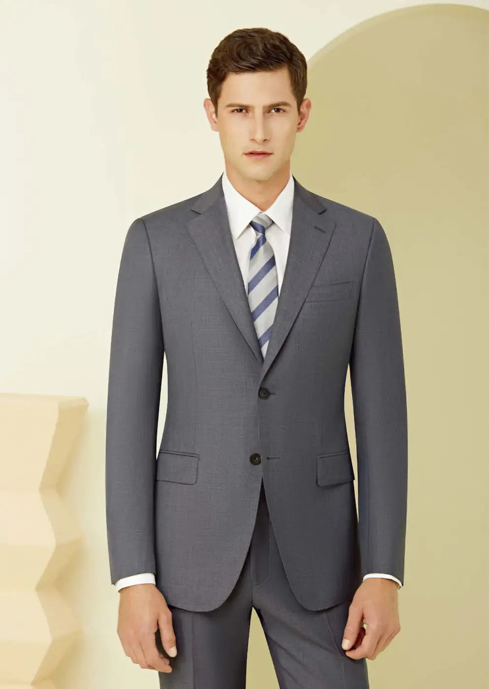 Mid Grey Textured Super 120’s Wool 2-Piece Suit – 280g Contemporary Tailoring
