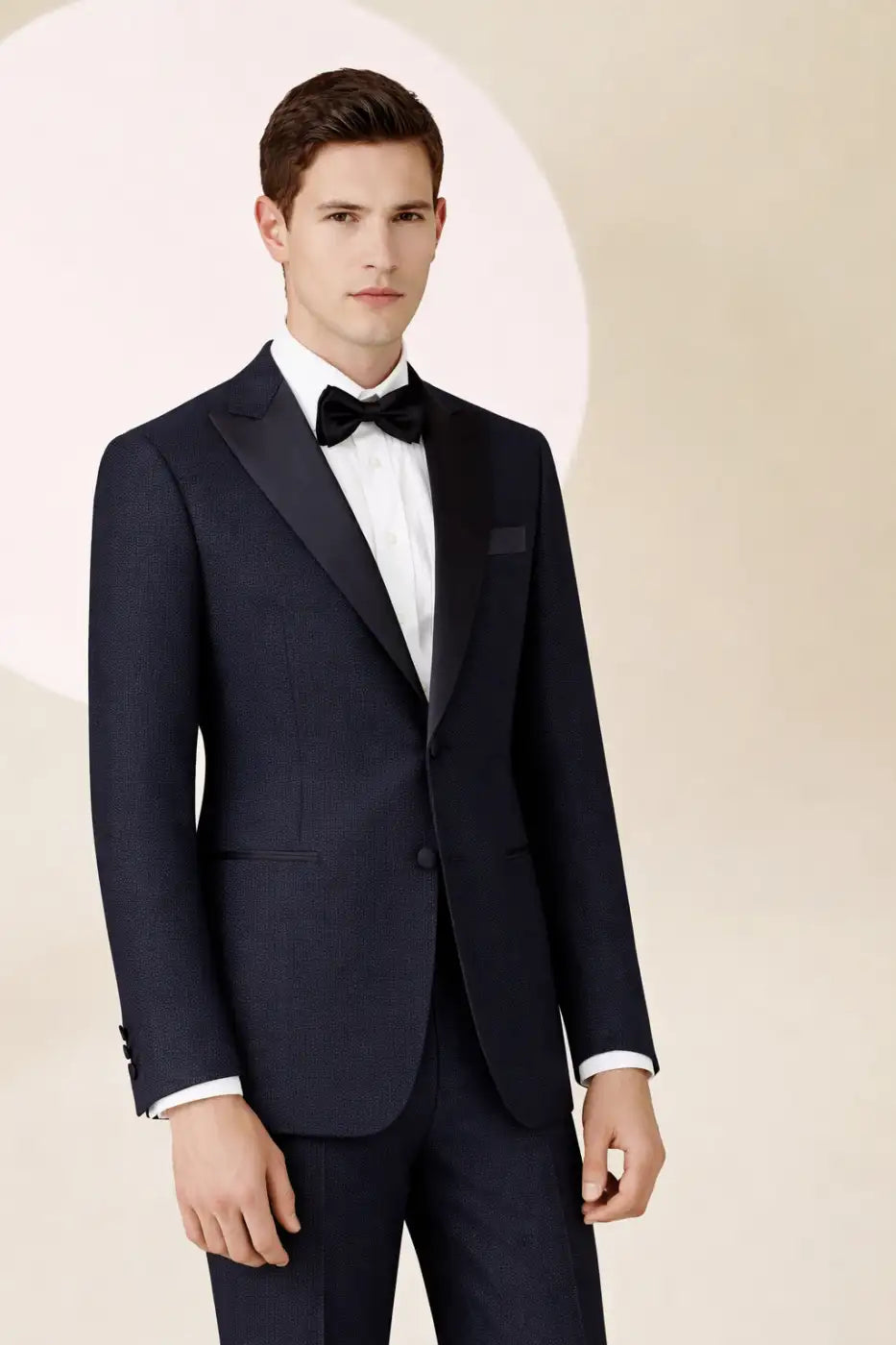 Dark Blue Textured Super 110’s Wool Peak Lapel Tuxedo – 275g Refined Evening Tailoring