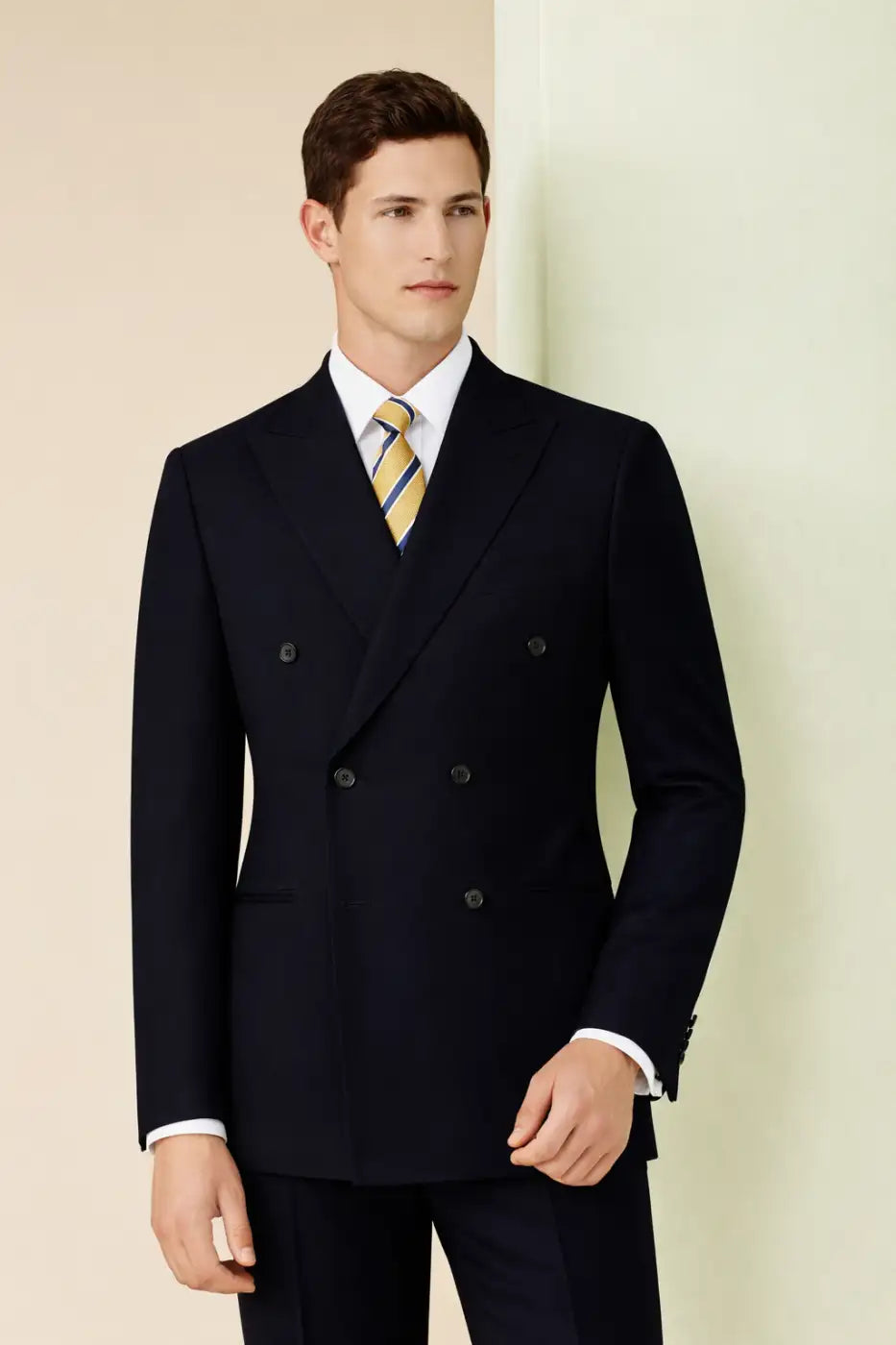 Dark Navy Super 110’s Wool Double-Breasted Peak Lapel Suit – 260g Refined Tailoring