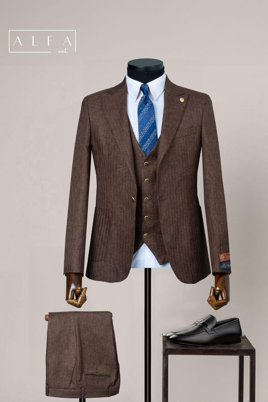 Turkish 3-Piece Suit Wholesale: Authentic 3-Piece Elegance for Discerning Retailers - 6 Suit Pack (Model: AA_Tur_4_141)