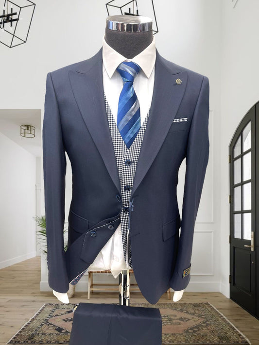 Turkish 3-Piece Suit Wholesale: Authentic 3-Piece Elegance for Discerning Retailers - 6 Suit Pack (Model: AA_Tur_4_195)