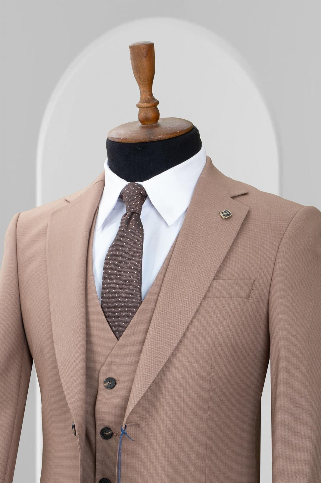 Turkish 3-Piece Suit Wholesale: Authentic 3-Piece Elegance for Discerning Retailers - 6 Suit Pack (Model: AA_Tur_4_220)