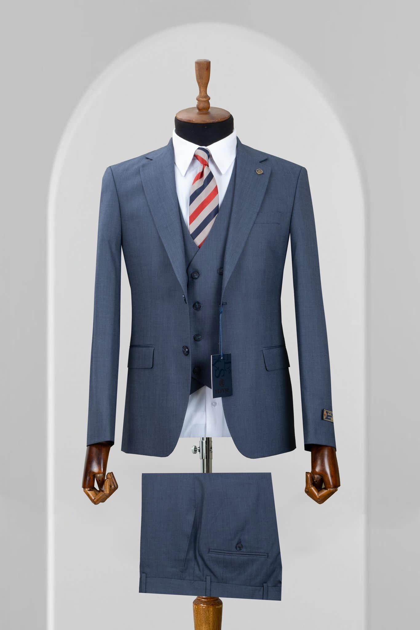 Turkish 3-Piece Suit Wholesale: Authentic 3-Piece Elegance for Discerning Retailers - 6 Suit Pack (Model: AA_Tur_4_237)