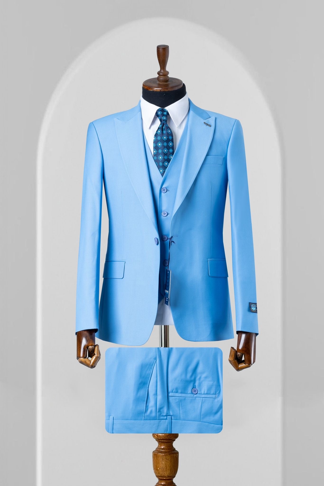 Turkish 3-Piece Suit Wholesale: Authentic 3-Piece Elegance for Discerning Retailers - 6 Suit Pack (Model: AA_Tur_4_243)