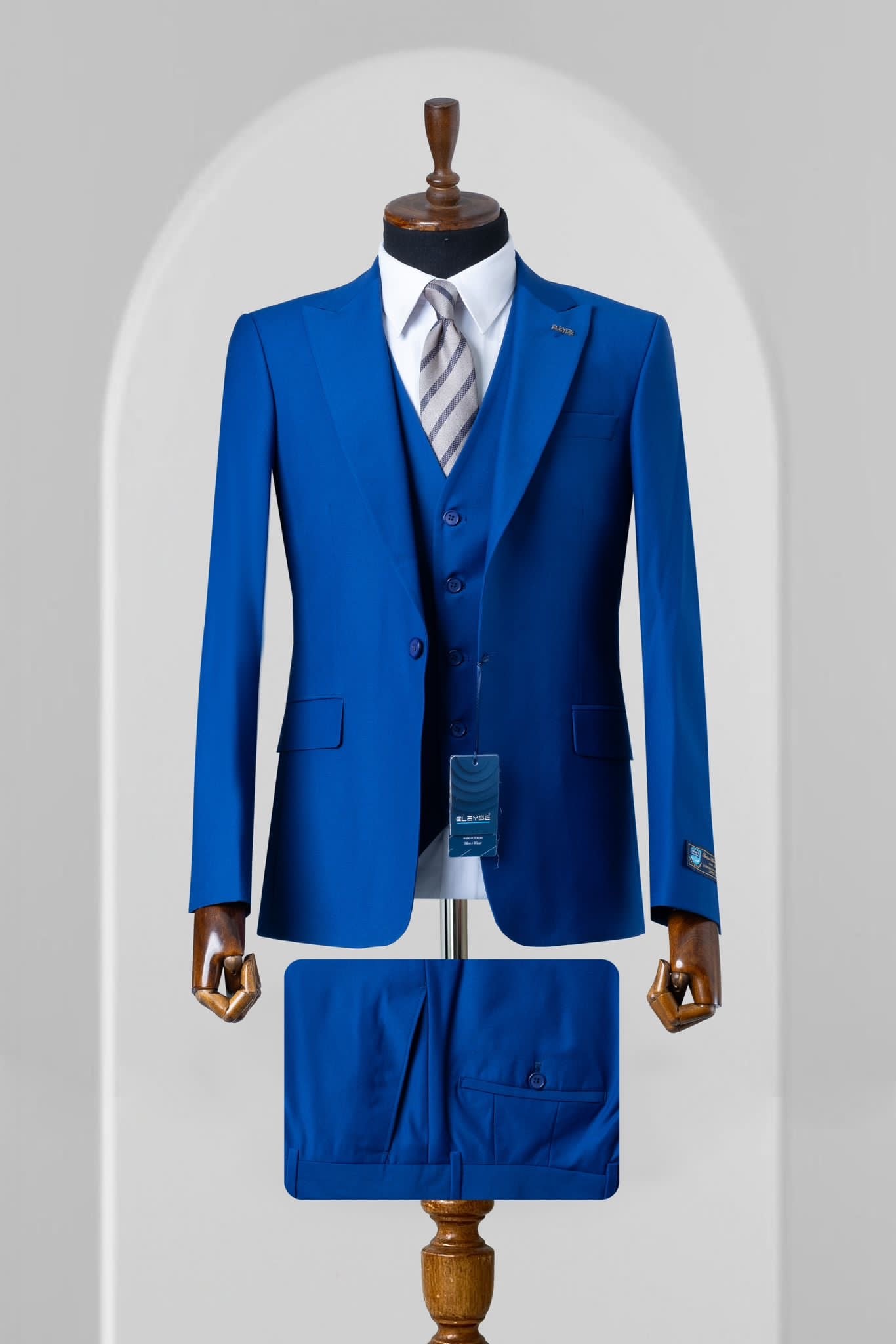 Turkish 3-Piece Suit Wholesale: Authentic 3-Piece Elegance for Discerning Retailers - 6 Suit Pack (Model: AA_Tur_4_258)