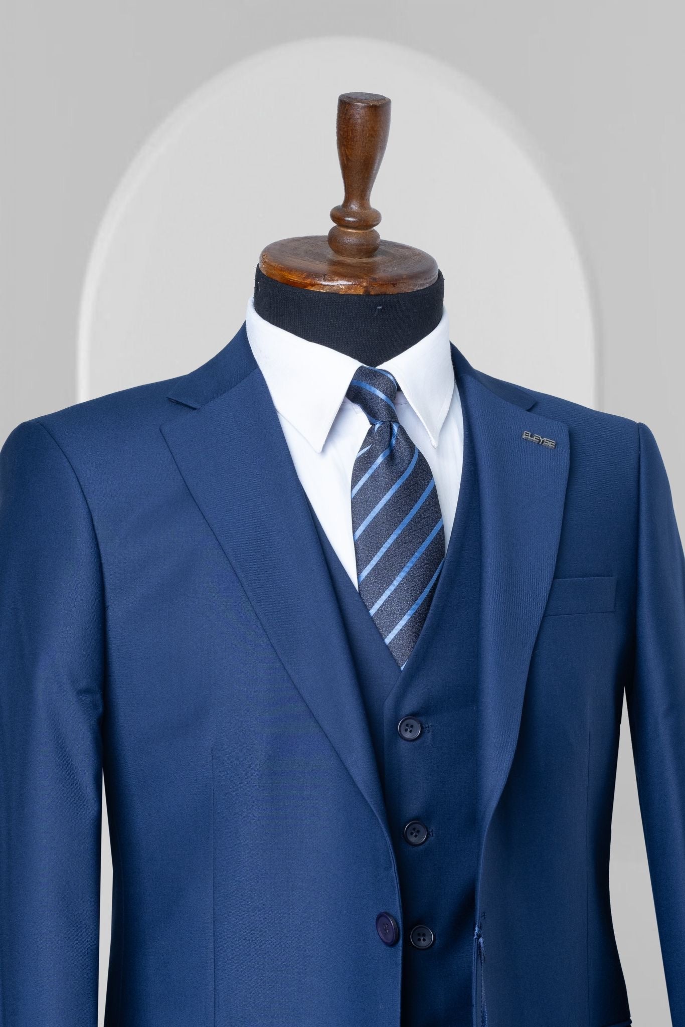 Turkish 3-Piece Suit Wholesale: Authentic 3-Piece Elegance for Discerning Retailers - 6 Suit Pack (Model: AA_Tur_4_294)