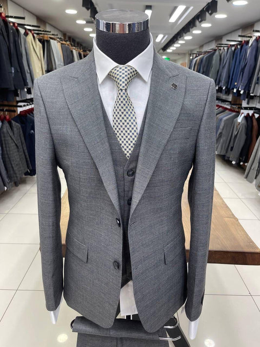 Turkish 3-Piece Suit Wholesale: Authentic 3-Piece Elegance for Discerning Retailers - 6 Suit Pack (Model: AA_Tur_4_310)