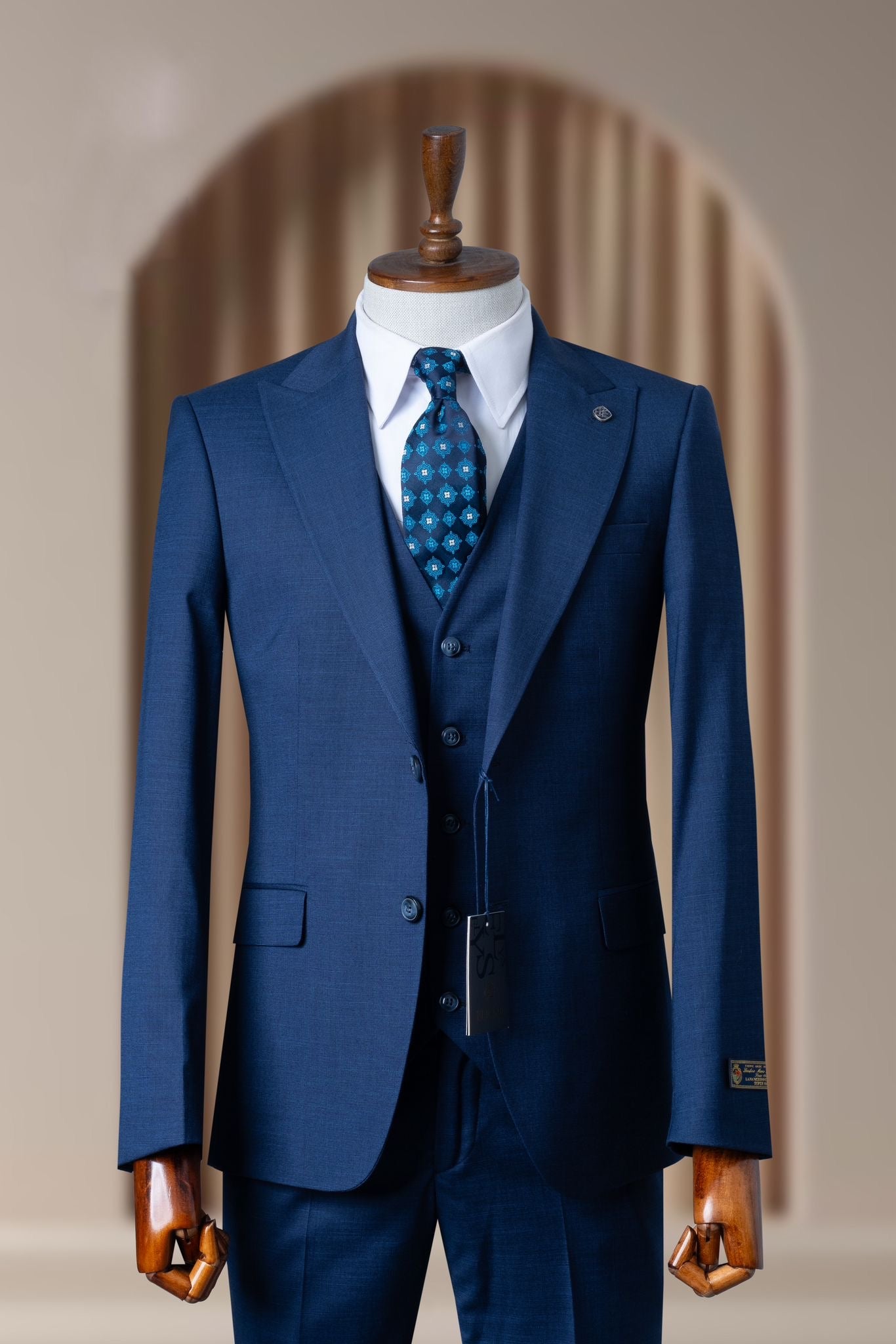 Turkish 3-Piece Suit Wholesale: Authentic 3-Piece Elegance for Discerning Retailers - 6 Suit Pack (Model: AA_Tur_4_356)