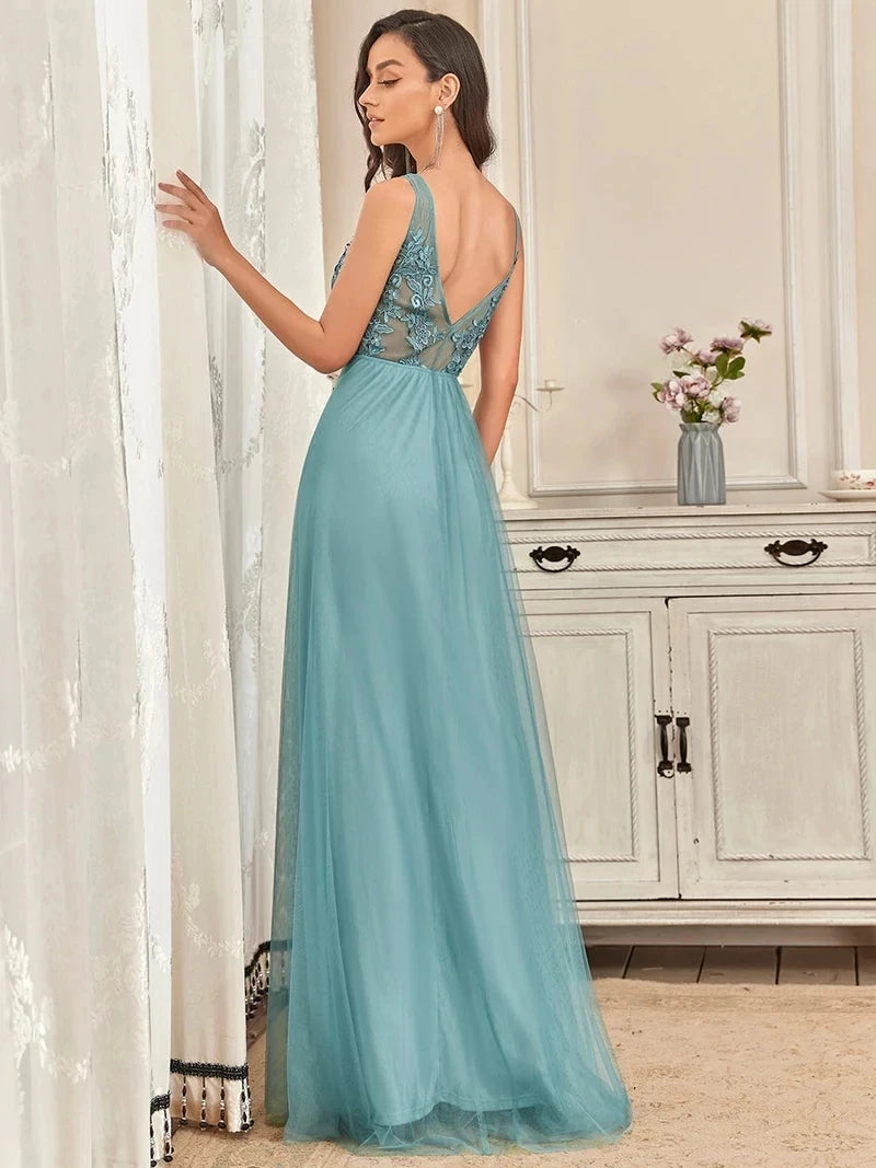 Elegant Evening Dress: Sleeveless V-Neck Backless A-Line Bridesmaid Dress with Exquisite Beading - Dusty Blue