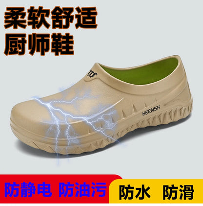 High Quality New Oil-proof Chef Shoes Men's Anti-slip Casual Sandals Mens Slip-on EVA Waterproof Shoes for Men Outdoor Work Shoe