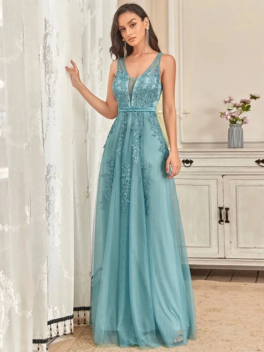 Elegant Evening Dress: Sleeveless V-Neck Backless A-Line Bridesmaid Dress with Exquisite Beading - Dusty Blue