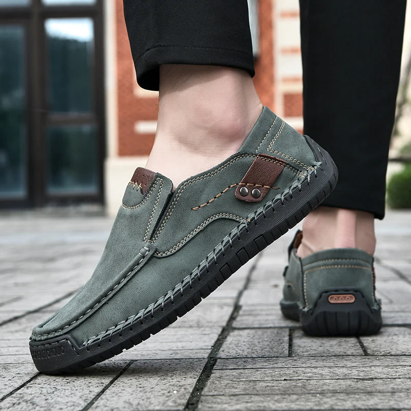 New Handmade Leather Men Shoes Casual Comfortable Men Slip On Leather Loafers Men Flats Hot Sale Moccasins Tooling Shoes Man