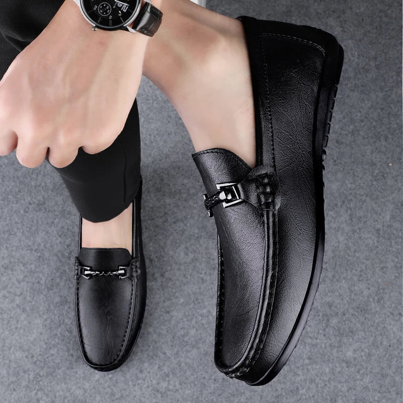 Genuine Leather Loafers Men Design Moccasin Fashion Slip On Soft Flat Casual Men Shoes Adult Male Footwear Handmade Boat Shoes with Fur Inside