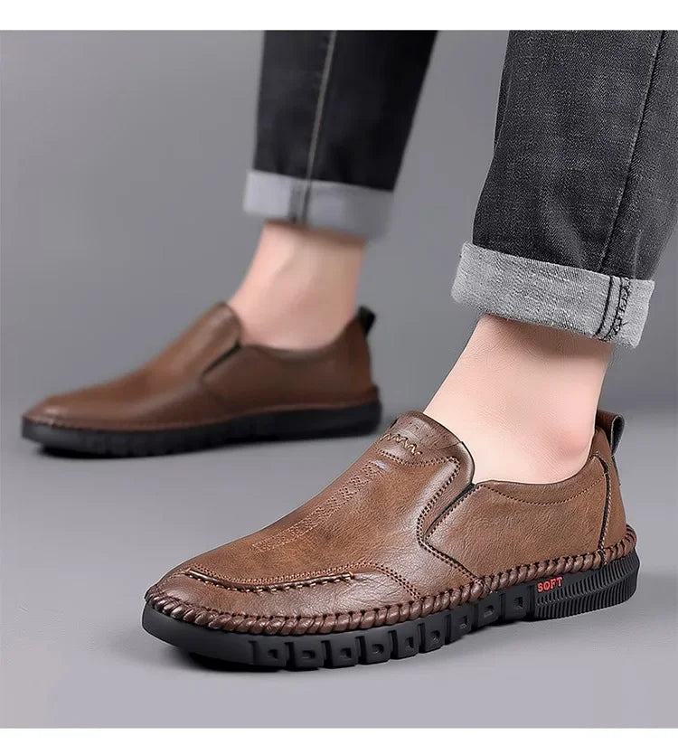 2024 Business Leather Shoes Moccasin Shoes Breathable Men's Casual Loafers Comfortable Shoes for Men Summer Men's Sneakers