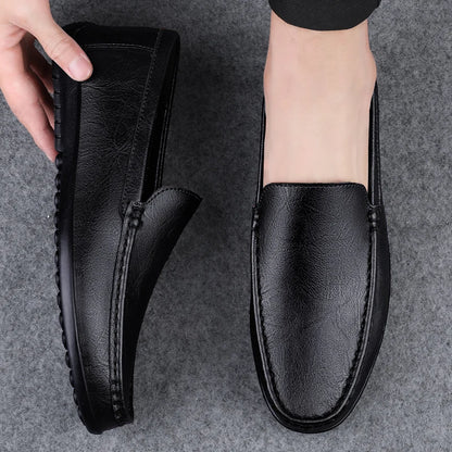 Genuine Leather Loafers Men Design Moccasin Fashion Slip On Soft Flat Casual Men Shoes Adult Male Footwear Handmade Boat Shoes with Fur Inside