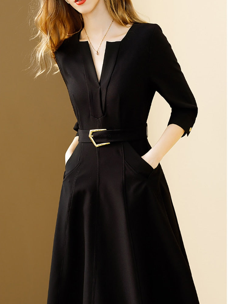 Women's Autumn Black Elegant Solid V-neck A-Line All-match Dress with Belt