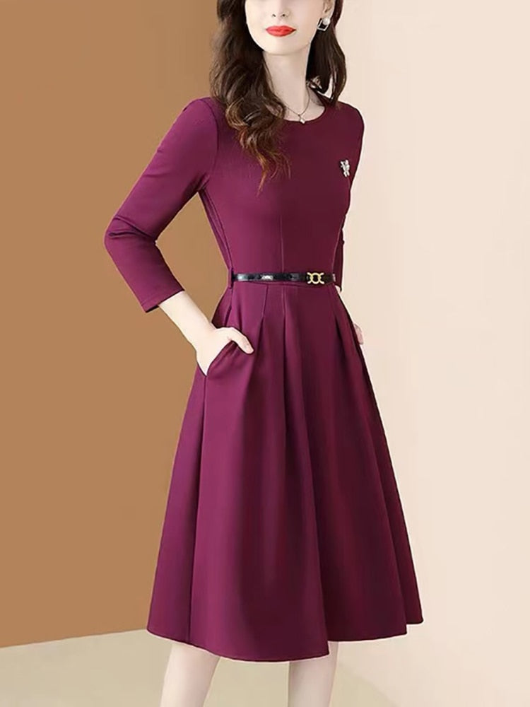 Women's Purple Long-sleeved Autumn And Winter Slim Lace-up O-neck Dress With Belt