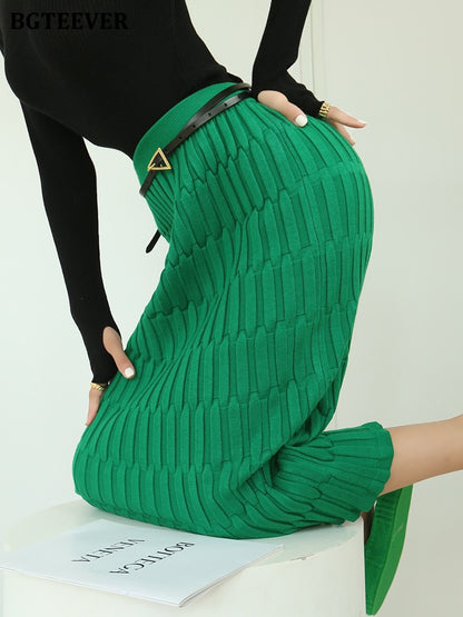 Women's Elegant High Waist Knitted Slim Fit Zipper Mid-Calf Skirt - One Size (4 Colors)