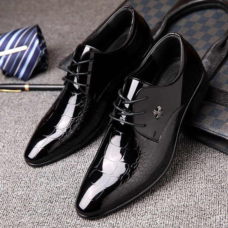 Men's italian oxford patent leather pointed toe  leather shoe