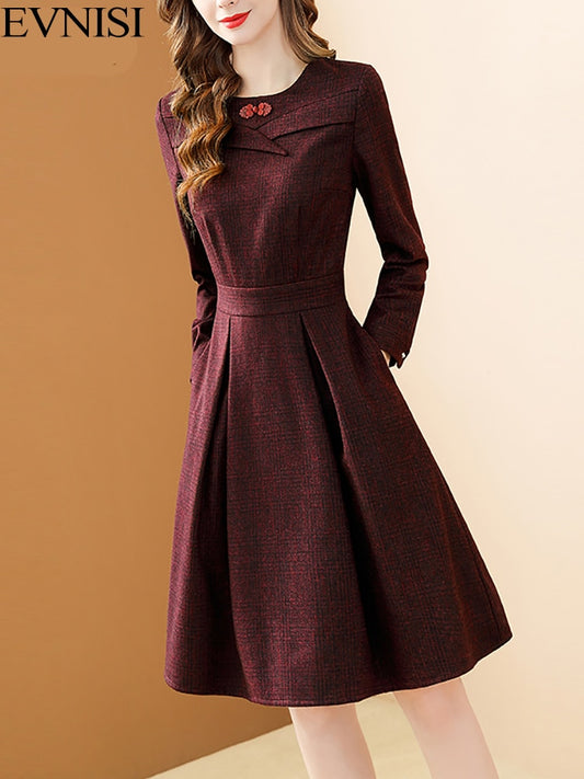 Women's Wine Woolen Elegant Winter New Pleated O-neck A-line Long-sleeved Party Dresses