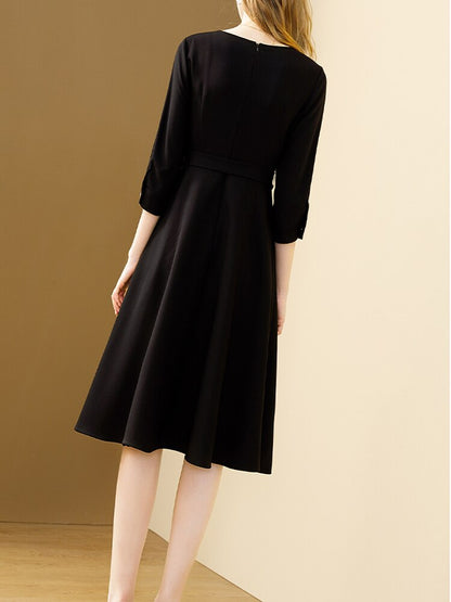 Women's Autumn Black Elegant Solid V-neck A-Line All-match Dress with Belt